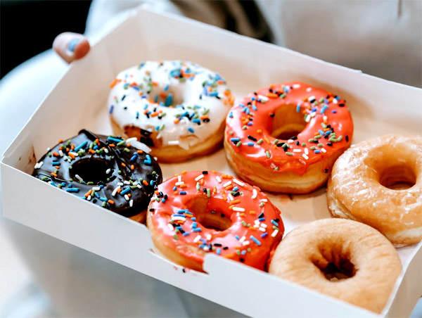 🍩 Celebrate Donuts! Get FREE Donuts on National Donut Day – June 3, 2022