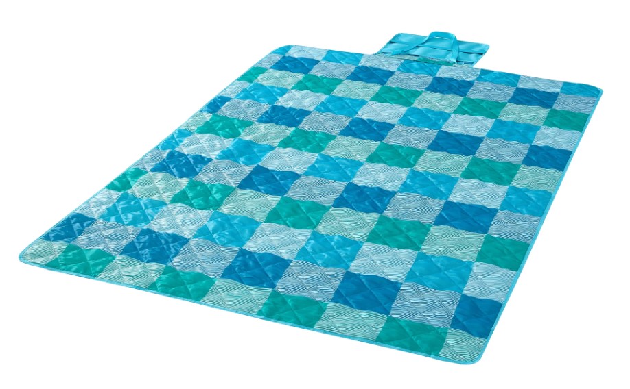 FREE Polyester Beach Blanket from Walmart